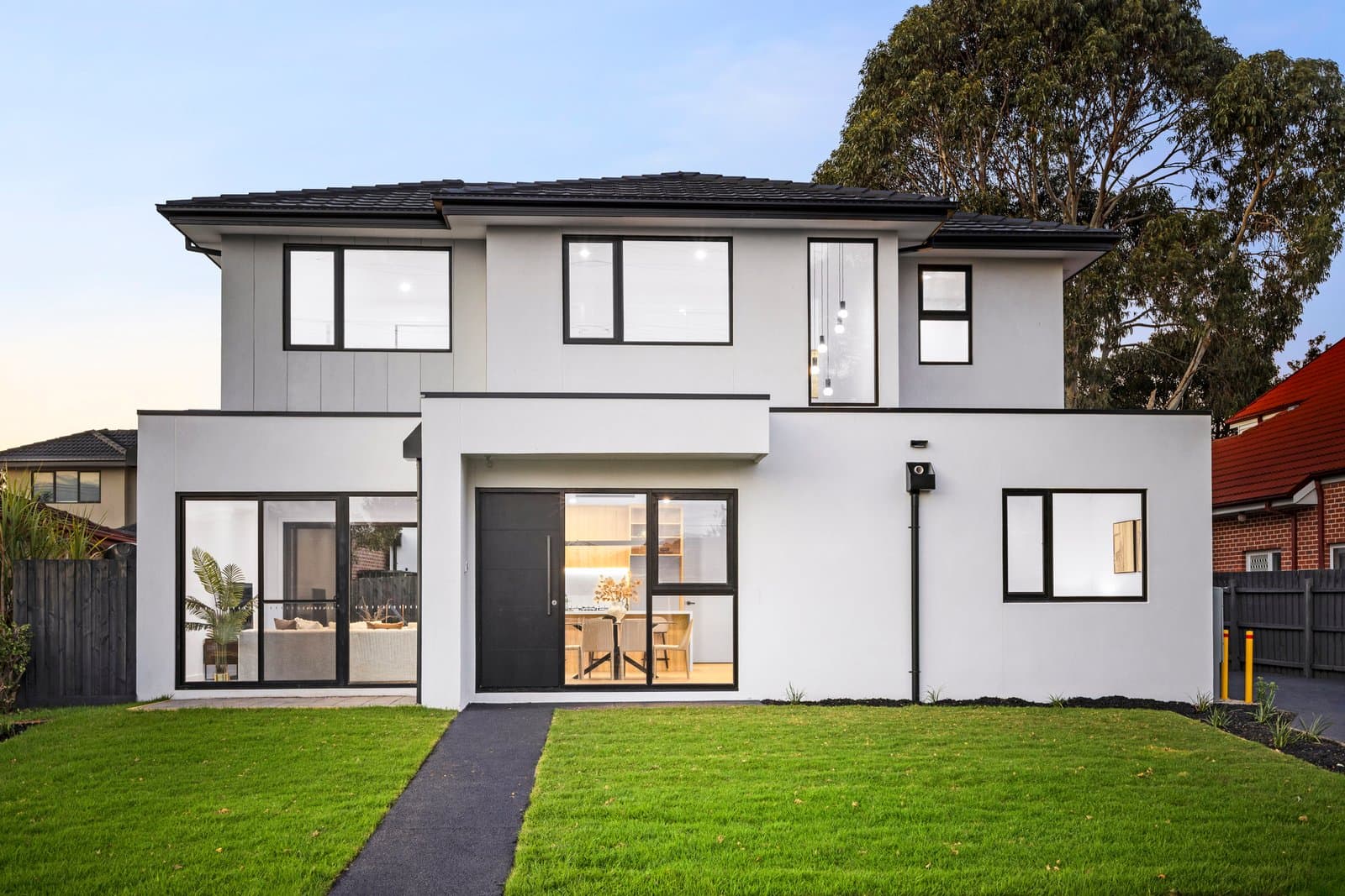 1&2/87 Winmalee Drive,
Glen Waverley, Glen Waverley - Image 1