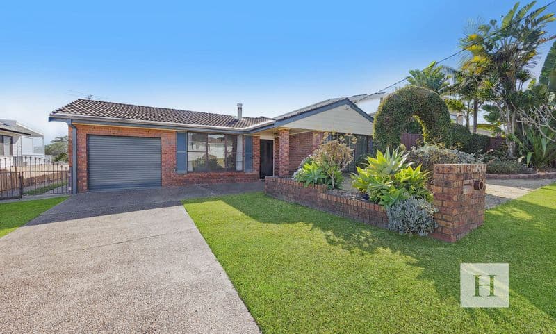 16 Halcyon Street, Mannering Park, NSW 2259, Mannering Park - Image 1