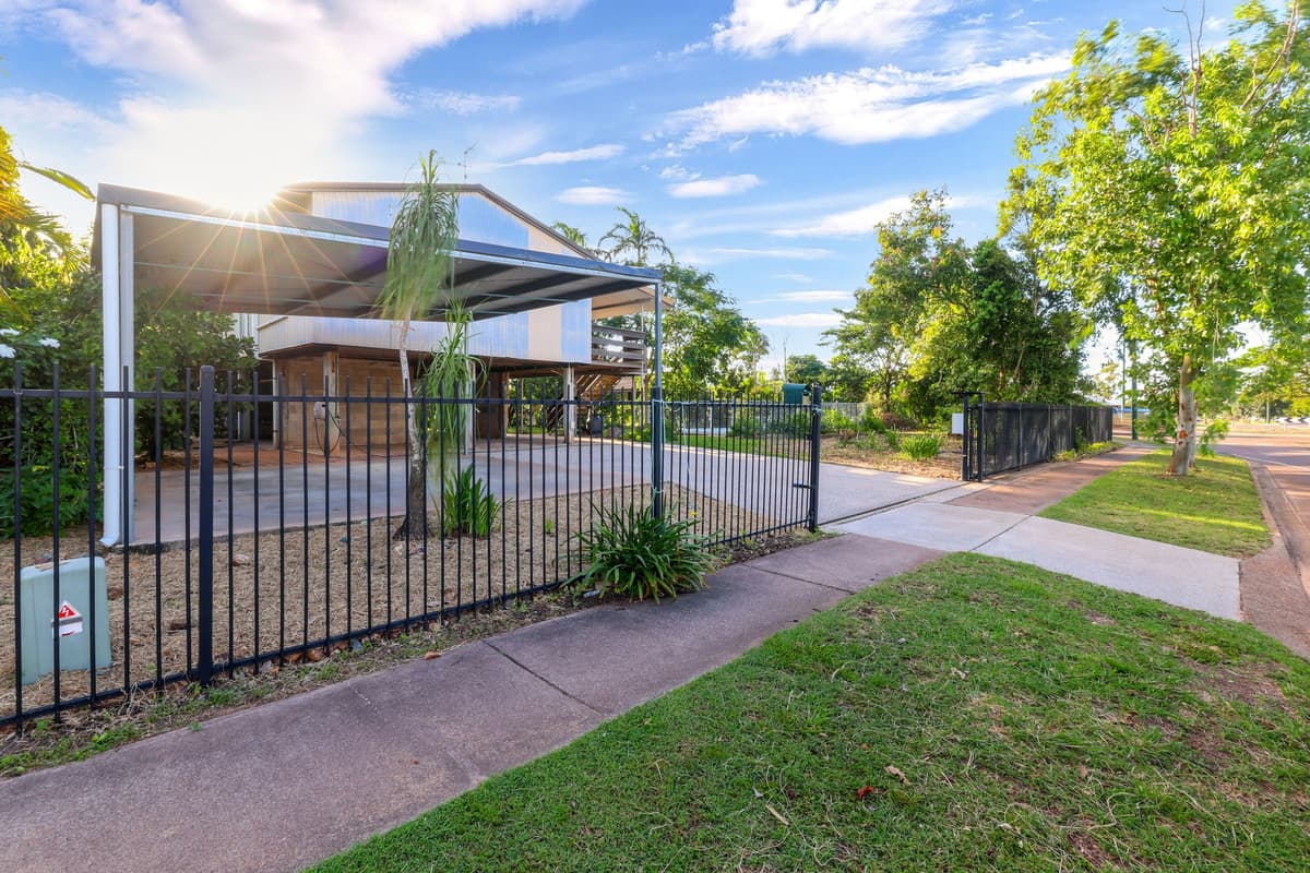 1070SQM CORNER BLOCK, SHED, POOL & MASSIVE POTENTIAL – RARE WANGURI OPPORTUNITY, Shed - Image 1