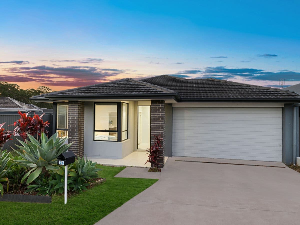 46 Minorca Circuit, HAMLYN TERRACE, Hamlyn Terrace - Image 1