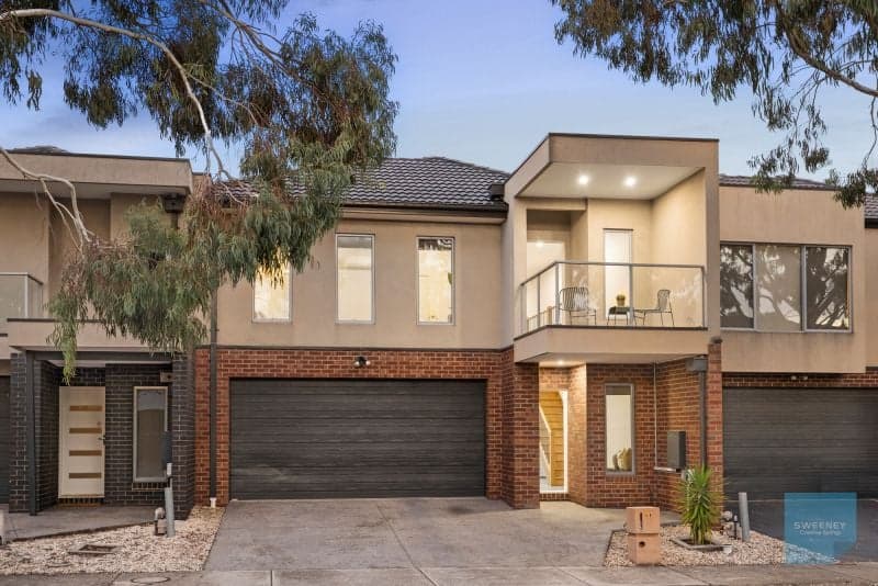 48 Lorimer Street, Caroline Springs - Image 1