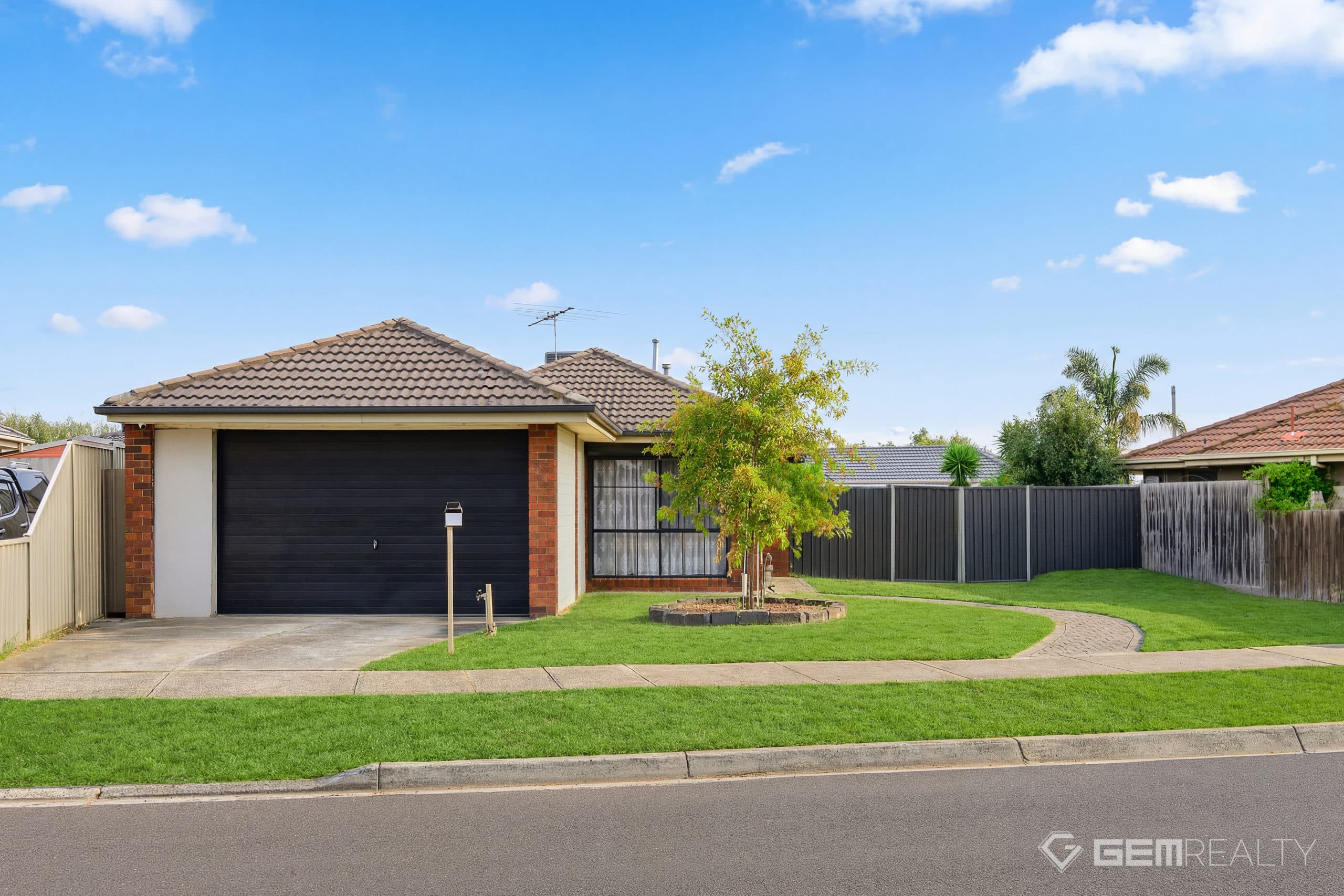 77 Banbury Crescent, Craigieburn VIC, Craigieburn - Image 1