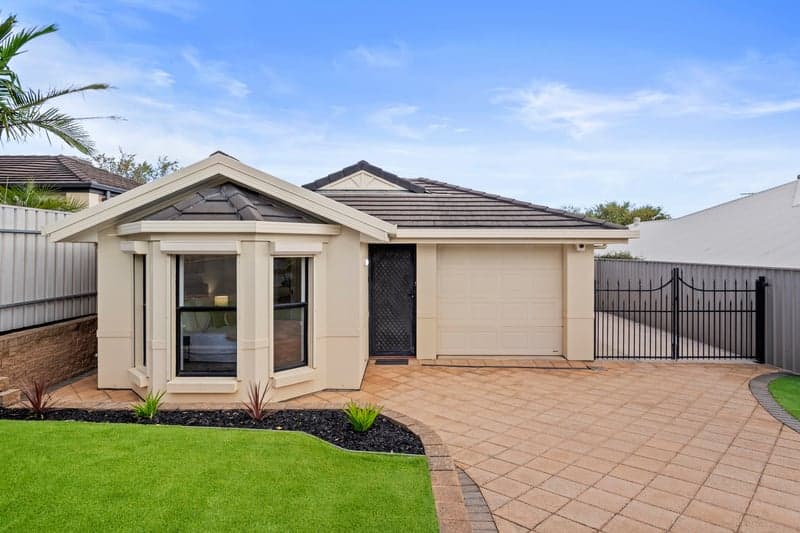 25 Stonework Circuit, Sheidow Park - Image 1