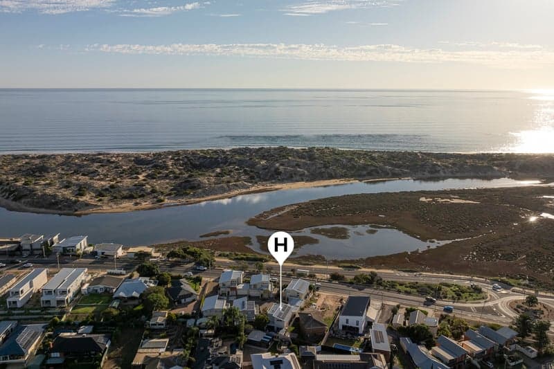 4/10 Commercial Road, Port Noarlunga South - Image 1