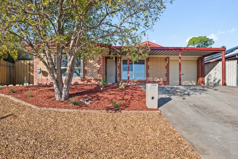 1a Teusner Drive, Morphett Vale - Image 1