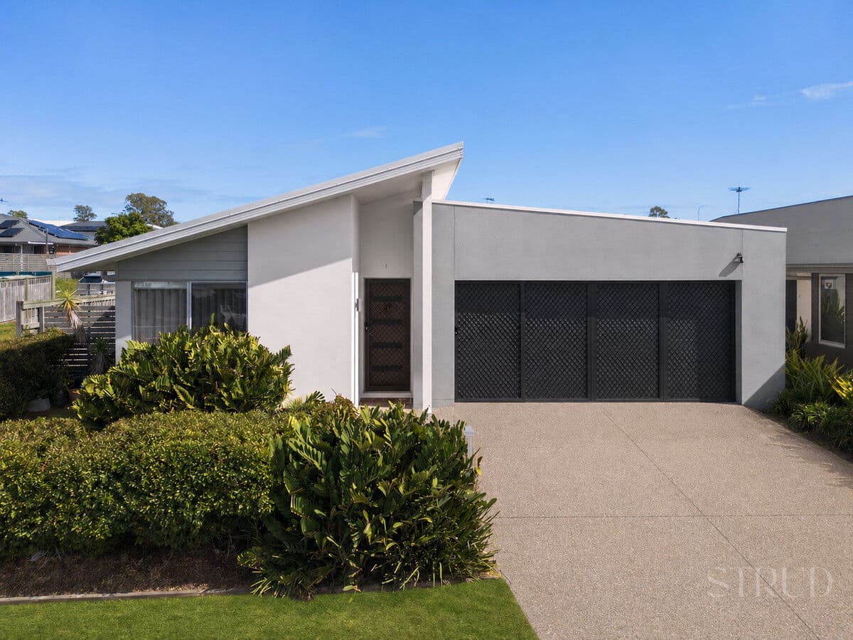 7 Chambers Ridge Boulevard, Park Ridge QLD 4125, Park Ridge - Image 1