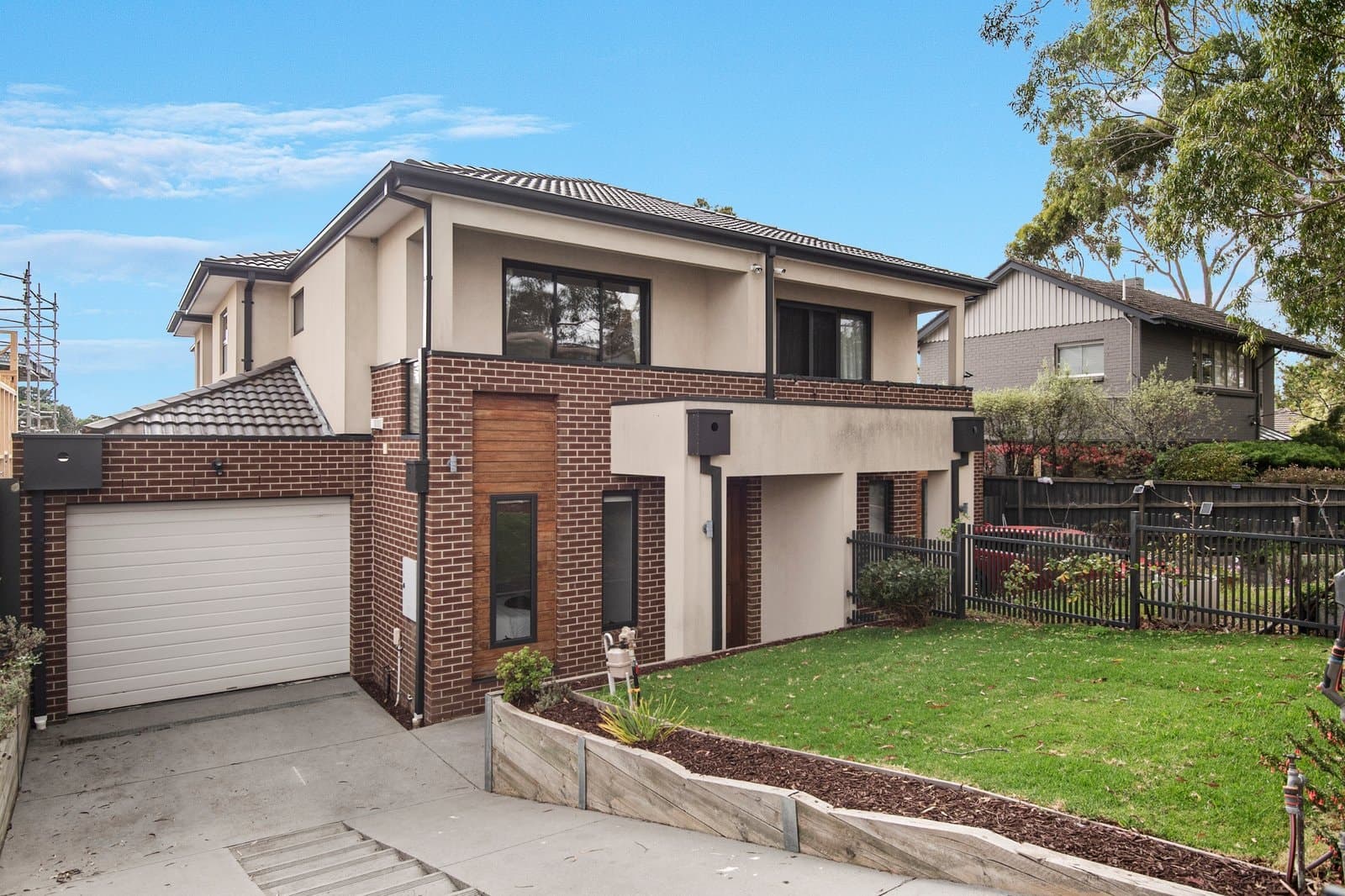 39 Burroughs Road, Balwyn - Image 1