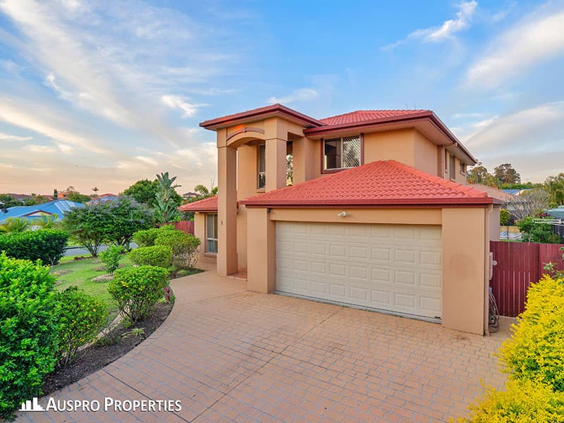 8 Tantoola Street, Parkinson - Image 1