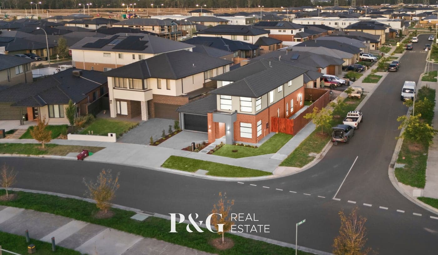 152 Manton Road, Clyde North - Image 1