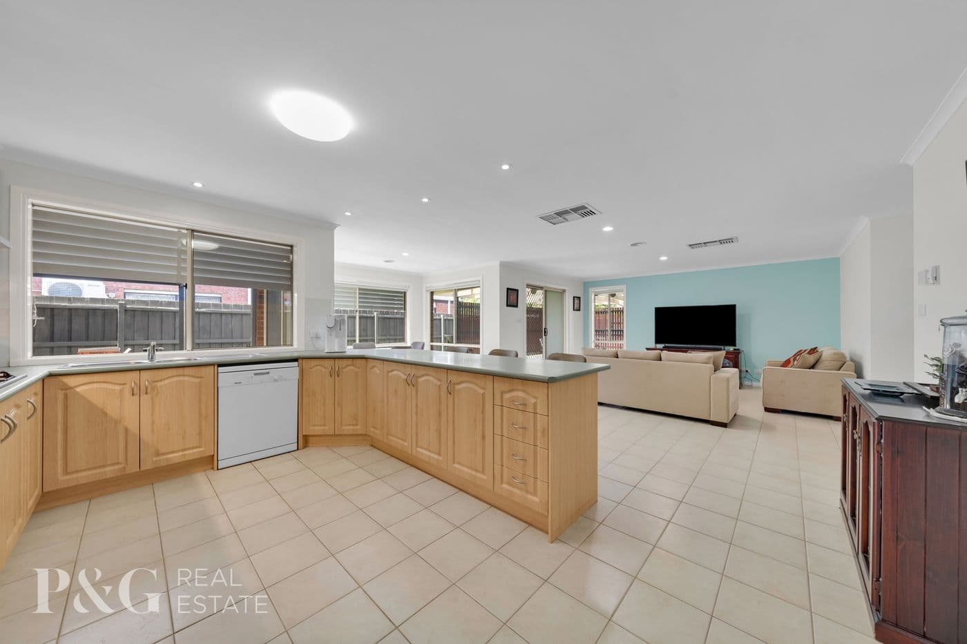 20 Osmington Circle, Narre Warren South - Image 1