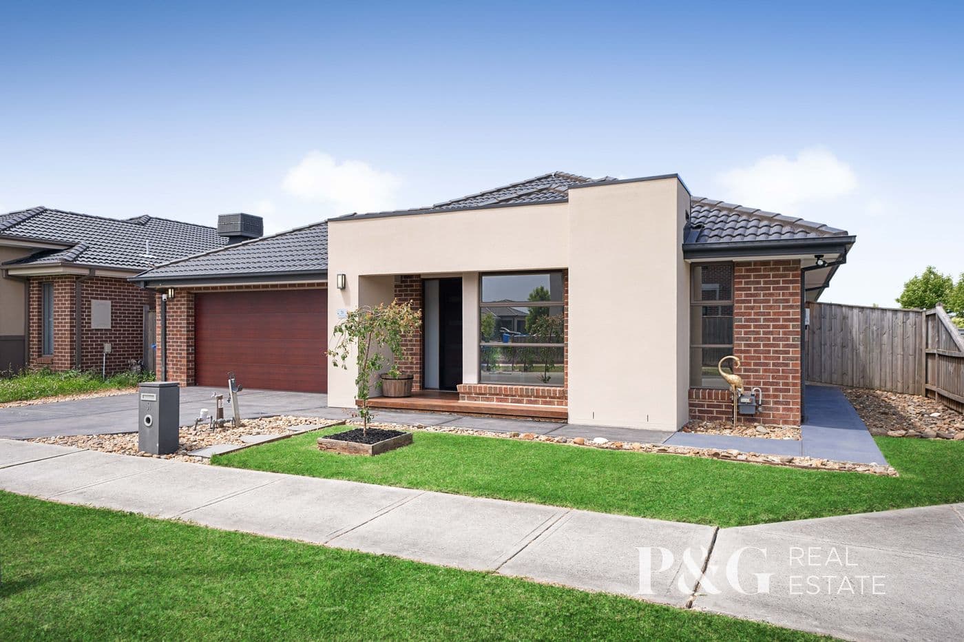 31 Simmental Drive, Clyde North - Image 1
