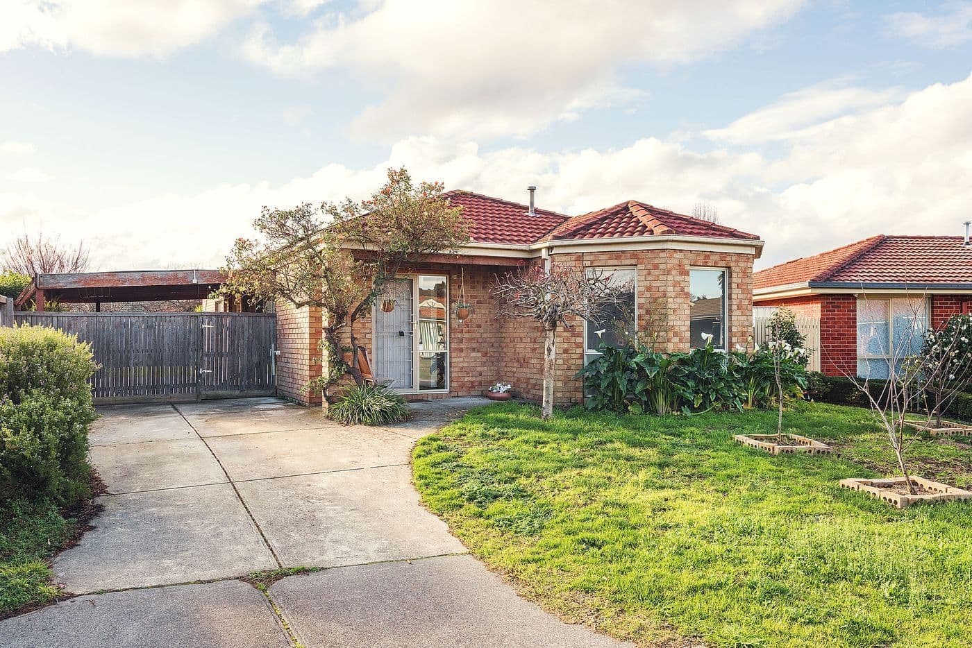8 Shorthorn Walk, Narre Warren South - Image 1