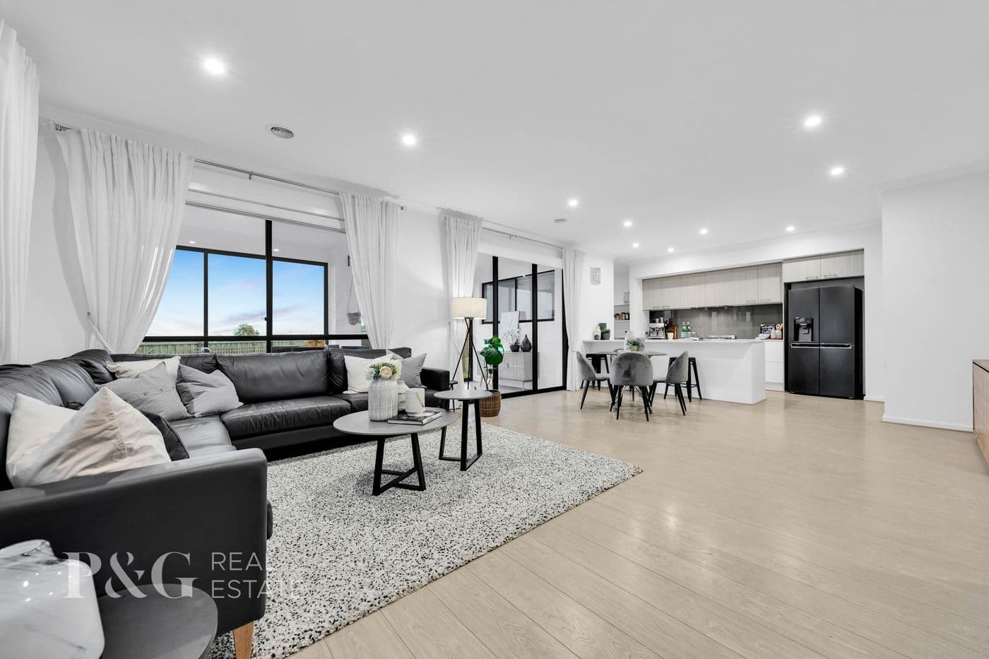 19 Meadowlea Crescent, Pakenham - Image 1