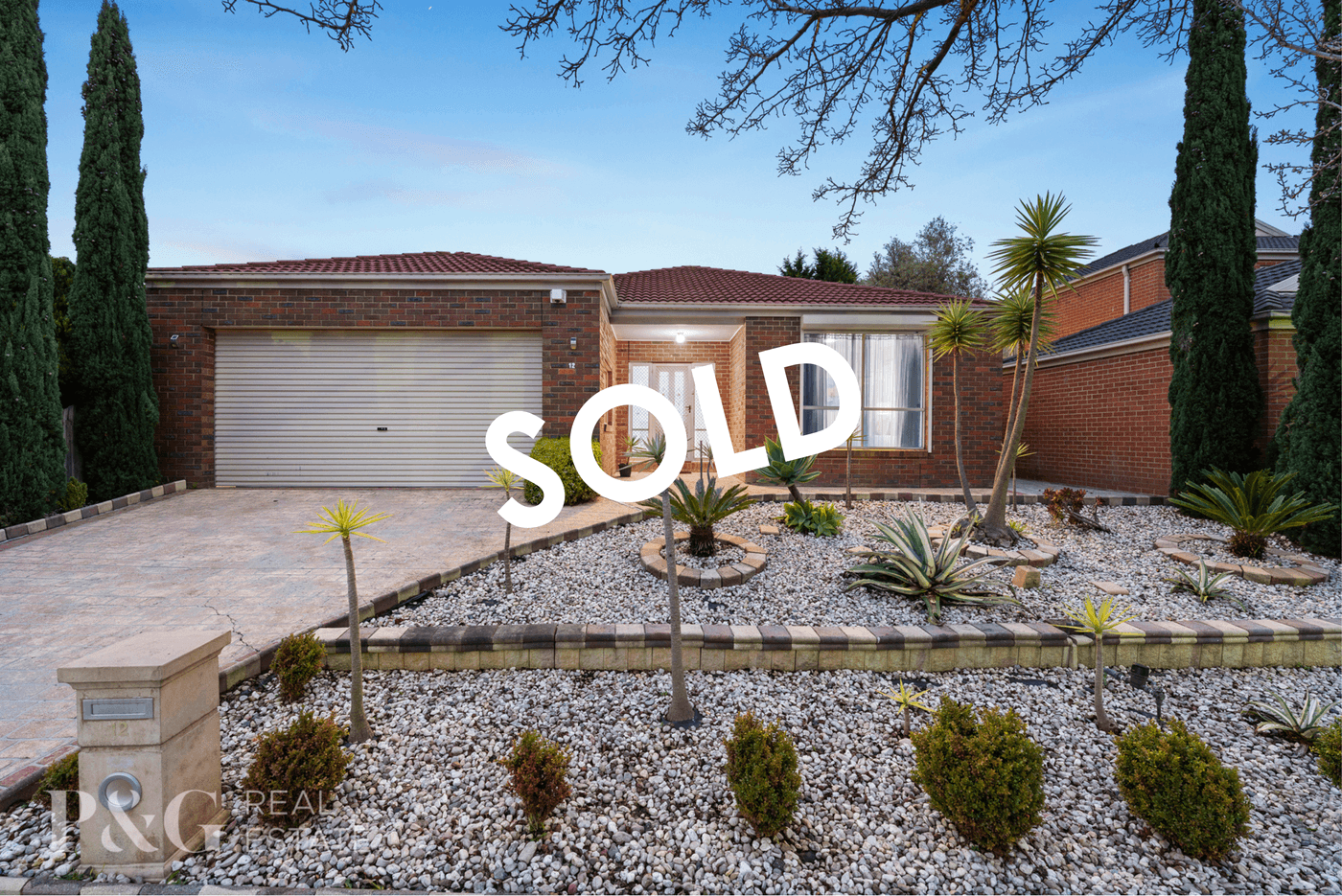 12 Rochford Place, Narre Warren South - Image 1