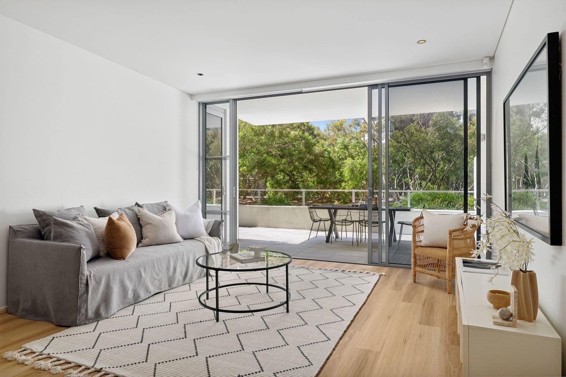 13/10-16 Jenner Street, Little Bay - Image 1