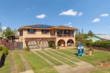 11 Bathurst Street, ELLIOTT HEADS, QLD 4670, Elliott Heads - Image 1