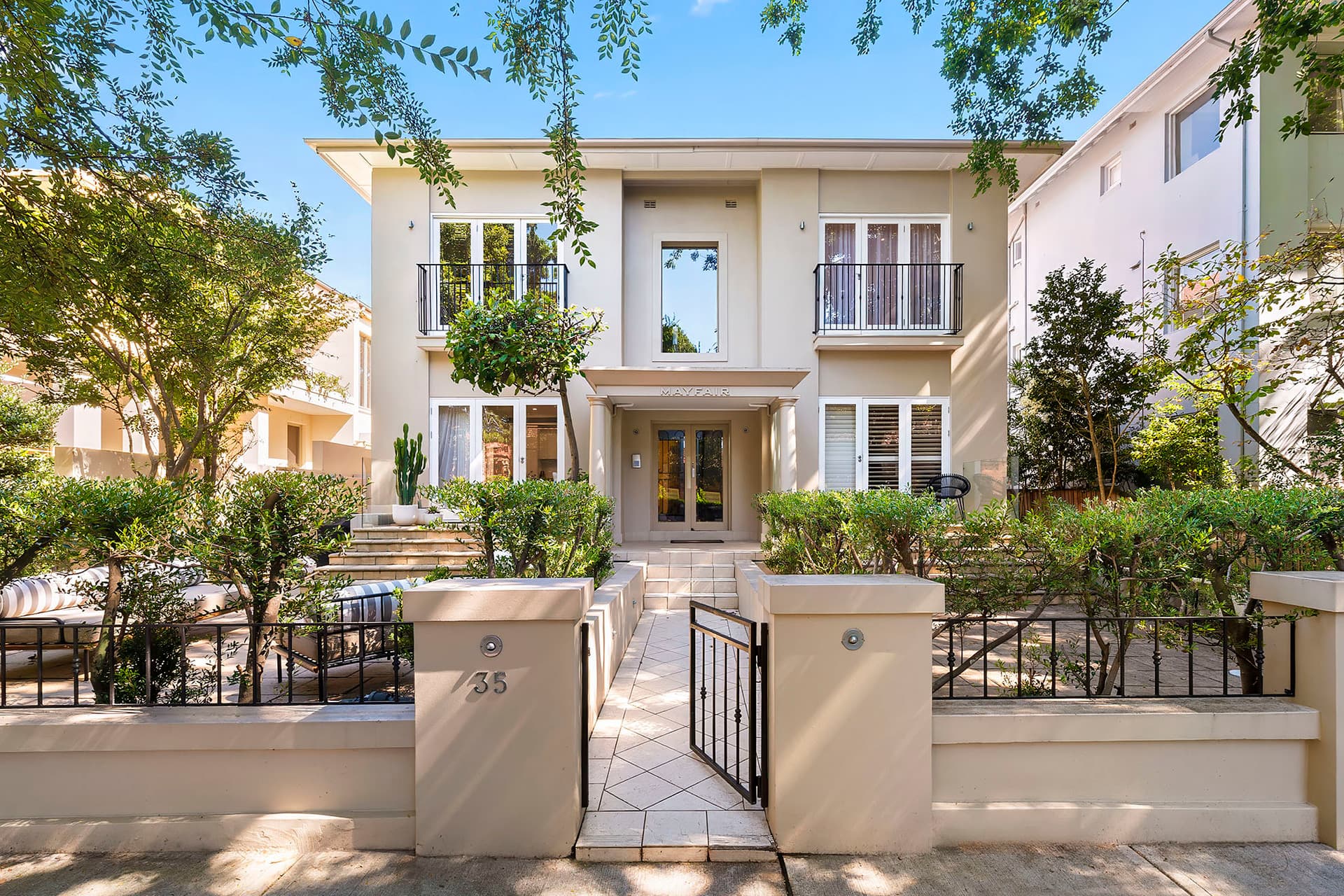 2/35 Salisbury Road, Rose Bay - Image 1
