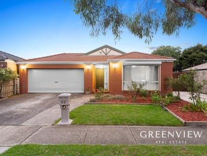 404, Cranbourne West - Image 1