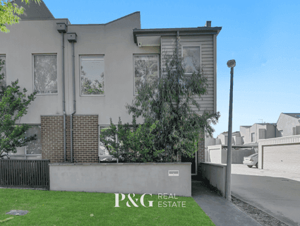 97 Lynbrook Boulevard, Lynbrook - Image 1
