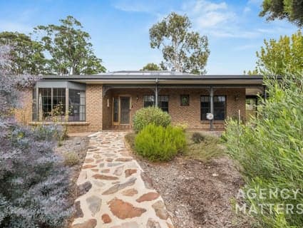 4 Chapman Crescent, Mount Barker - Image 1