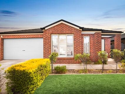 149 Eureka Drive, Manor Lakes - Image 1