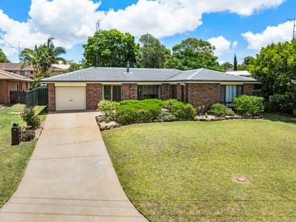 17 Amanda Drive, Centenary Heights - Image 1