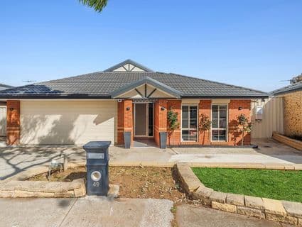 49 Batman Street, Burnside Heights - Image 1