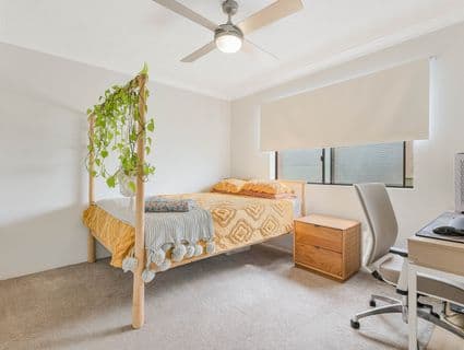 404, Tweed Heads West - Image 1