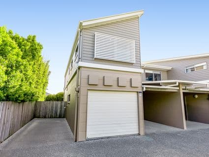 11/11 Crayfish Street, Mountain Creek - Image 1