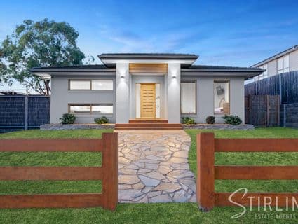 7 Anchorage Drive, Blind Bight - Image 1