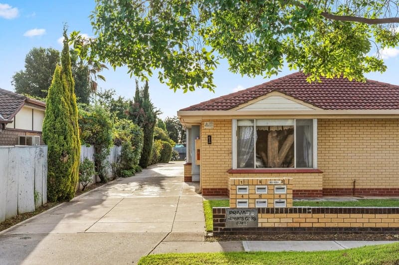 4/1 Panmure Place, Woodville North - Image 1