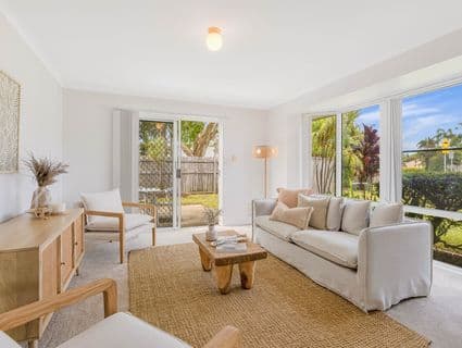 2/2 Alpina Place, Banora Point - Image 1