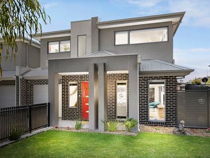 18 Caringa Street, Pascoe Vale - Image 1