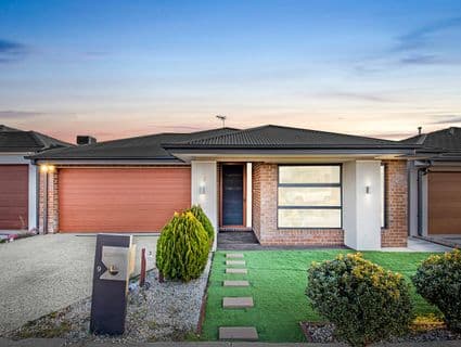 9 Honeyblossom Street, Manor Lakes - Image 1