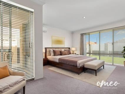 74 Three Bears Loop, Secret Harbour - Image 1