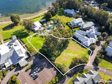 170 Currawong Circuit, Cams Wharf - Image 1