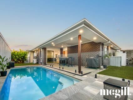 7 Moss Crescent, Caloundra West - Image 1