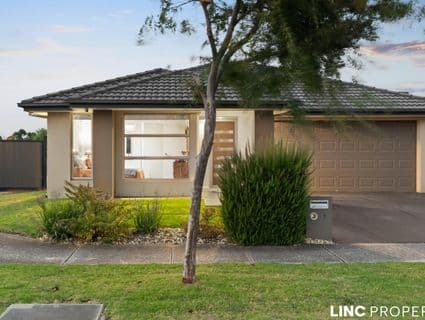 1 Tristram Rise, Clyde North - Image 1