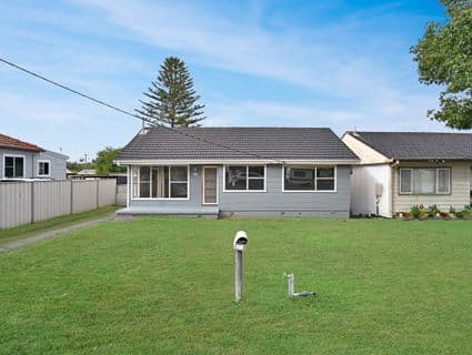 22 Buttaba Avenue, Belmont North - Image 1