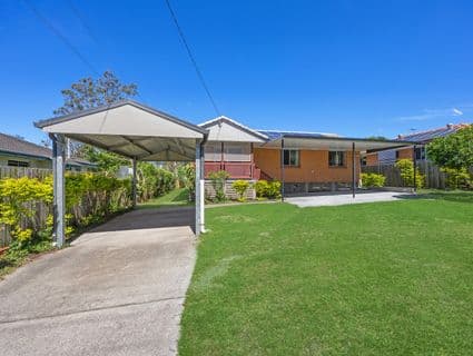49 Doreen Crescent, Ellen Grove - Image 1