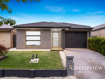 20 Merlin Drive, Cranbourne North - Image 1