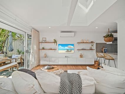 7/74 Evans Street, Belmont - Image 1