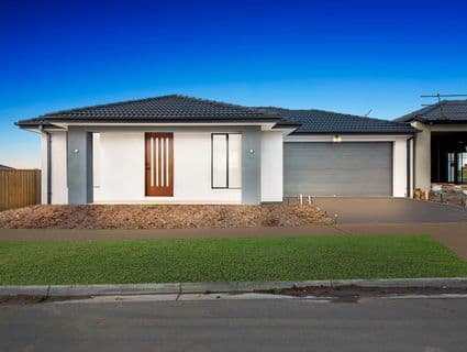 9 Segur Road, Clyde North - Image 1