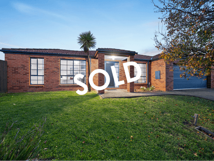 7 Palais Close, Narre Warren South - Image 1