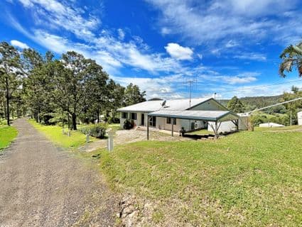 8 Thompson Road, Ross Creek - Image 1