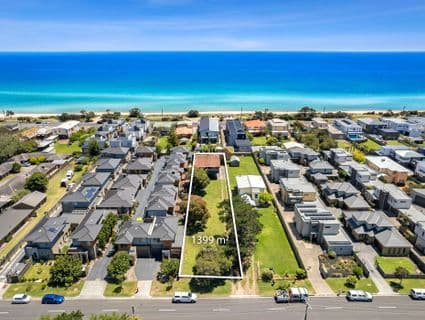 77 Dromana Parade, Safety Beach - Image 1