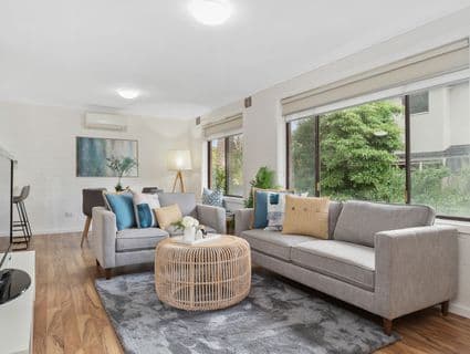 404, Frankston - Image 1