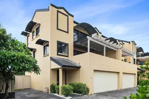 11/13 Luxor Street, Woonona - Image 1