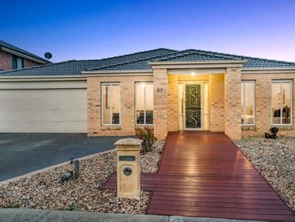 27 Gippsland Way, Craigieburn - Image 1
