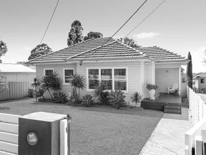 2 Rossford Avenue, Jannali - Image 1
